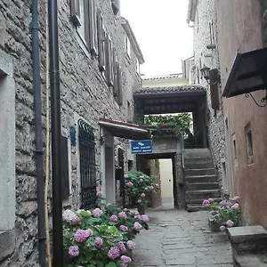 3* Affittacamere Svalina (adults Only)